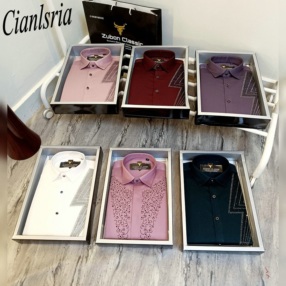 Men Formal Party Wear Shirt - เสื้อเชิ้ตผู้ชายหรูหรา ลายเรขาคณิตด้านเดียว ประดับคริสตัลรูปตัว V แขนยาว คอปกพับ